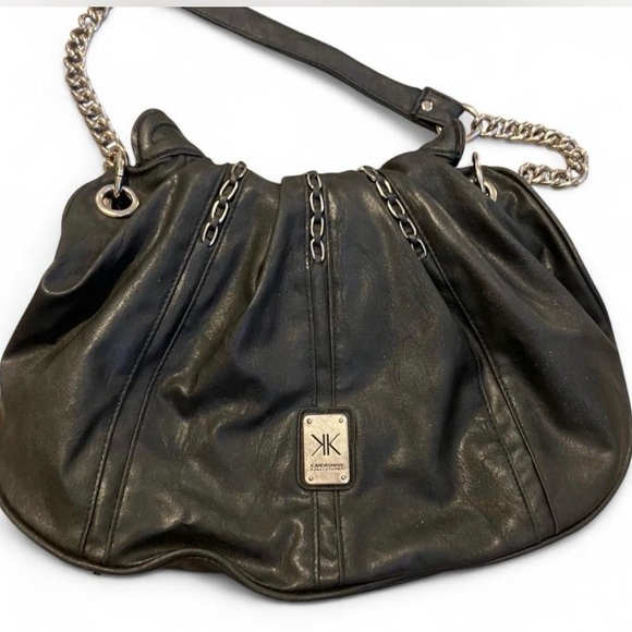 Elegant Black Chain-Embellished leather Women's Bag - Picture 3 of 4